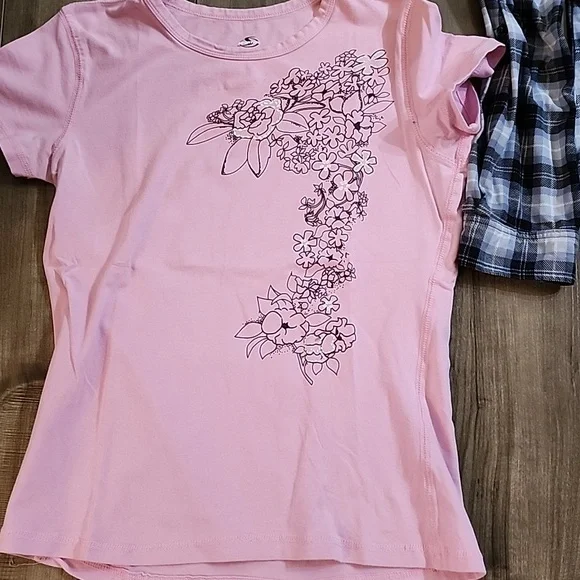 Large Shirts - Picture 2 of 4